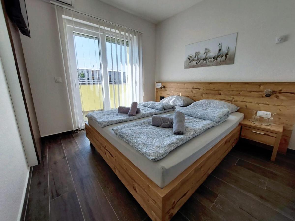 Gold Apartmani Kozarac Zewnętrze zdjęcie