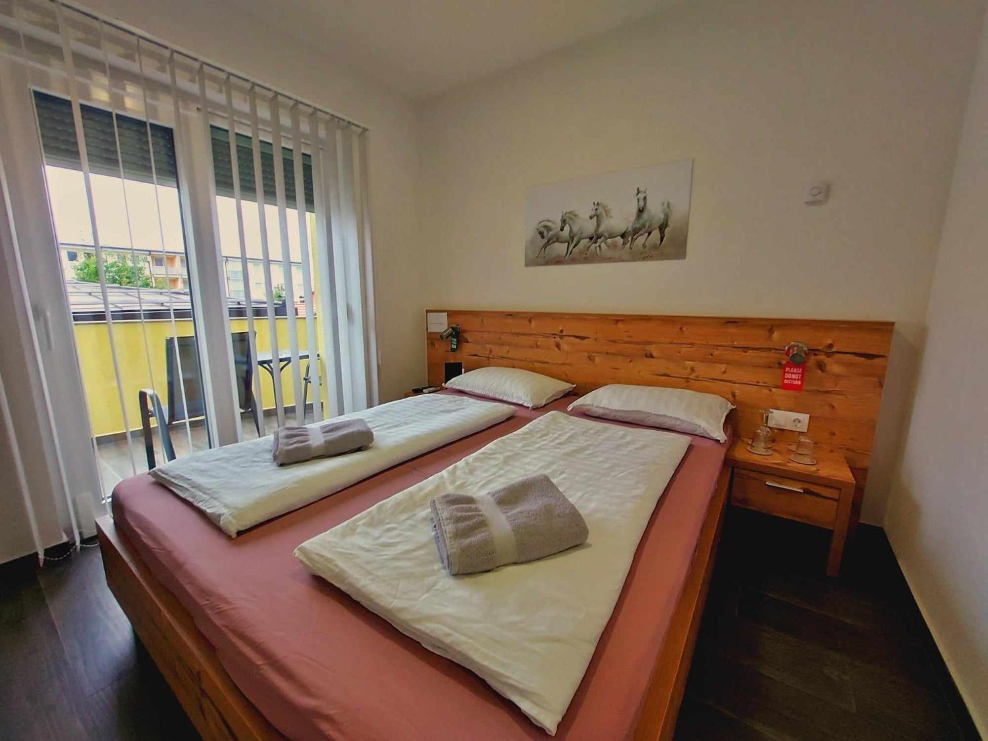 Gold Apartmani Kozarac Zewnętrze zdjęcie